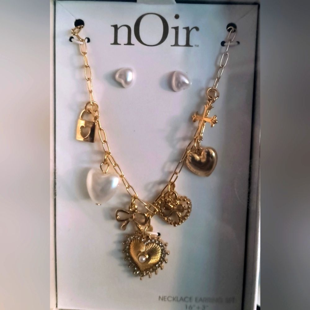 nOir Gold Charm Necklace Set